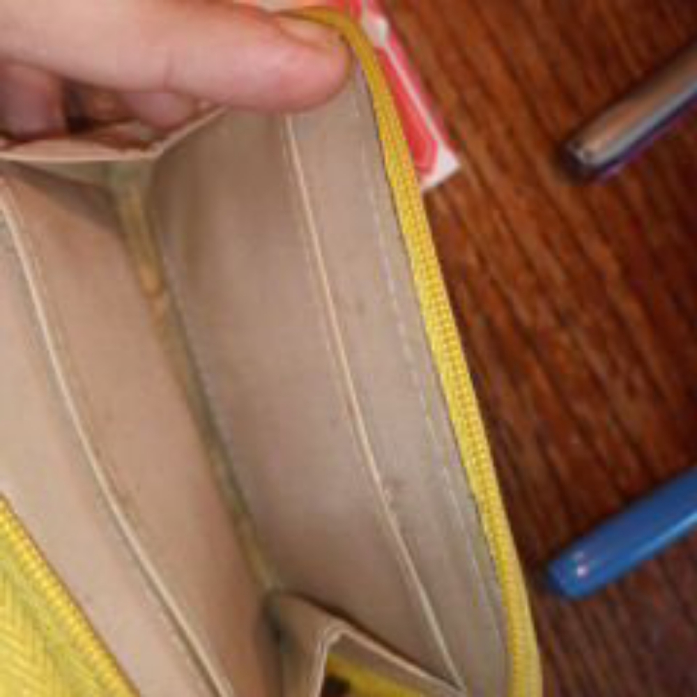 Wallet - Picture 2 of 4